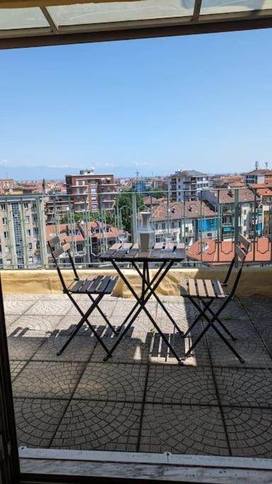 Amazing Apartment With View Near Metro Turijn Buitenkant foto